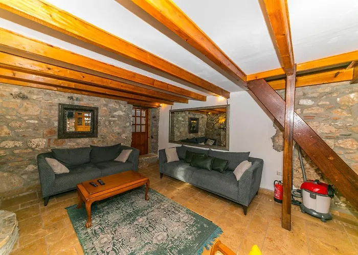 Söğüt Marmaris Daily Weekly * Muğla